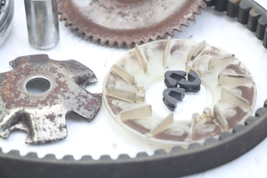 photo de WARIATOR KYMCO LIKE 4T 50 (2009 - 2018) - Stan powierzchni