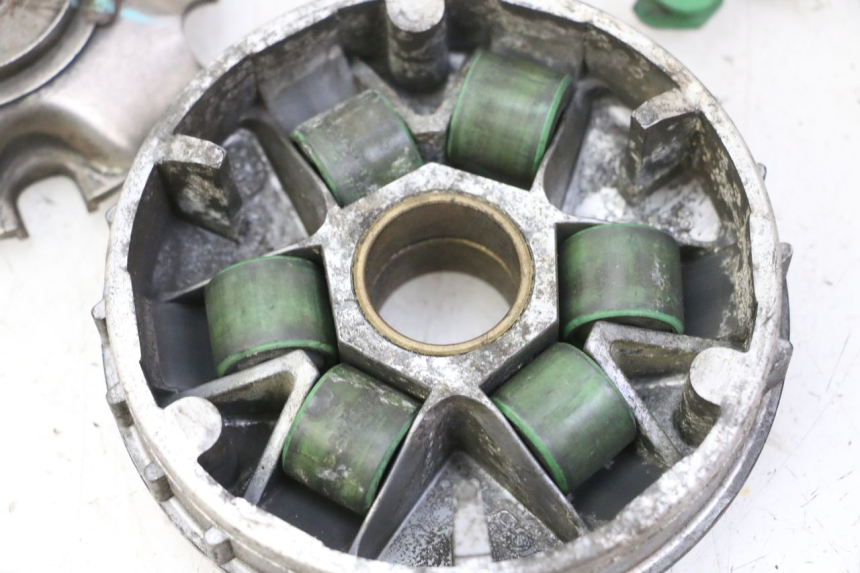 photo de WARIATOR PIAGGIO MP3 RL 250 (2006 - 2010) - Zbliżenie techniczne