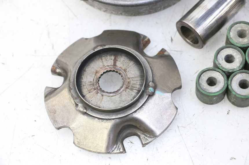 photo de WARIATOR PIAGGIO MP3 RL 250 (2006 - 2010) - Stan powierzchni