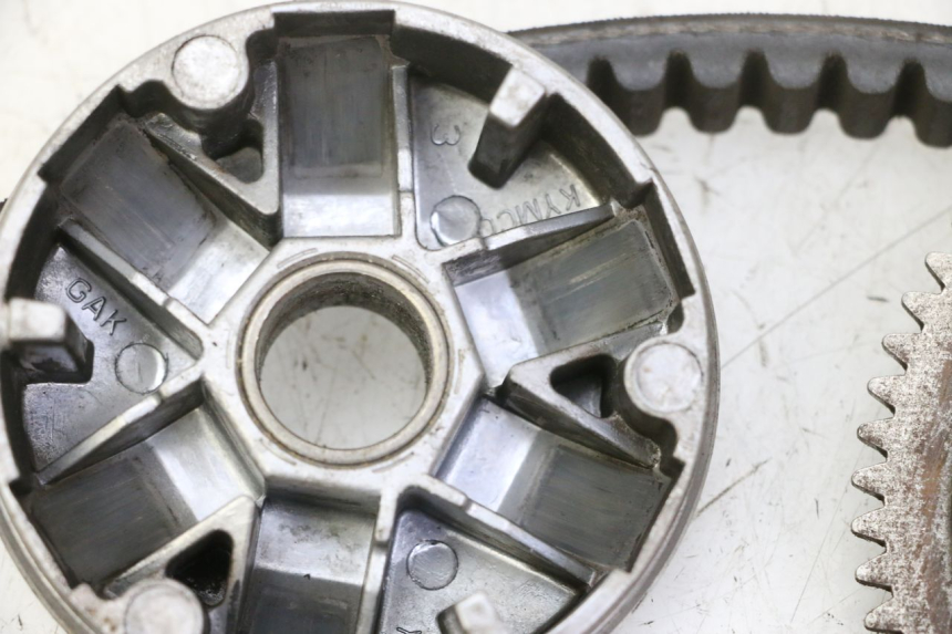 photo de WARIATOR KYMCO LIKE 4T 50 (2019 - 2025) - Stan powierzchni