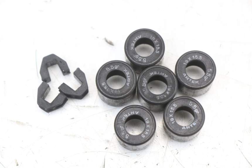 photo de WARIATOR PIAGGIO NEW TYPHOON 50 (2018 - 2021) - Zbliżenie techniczne