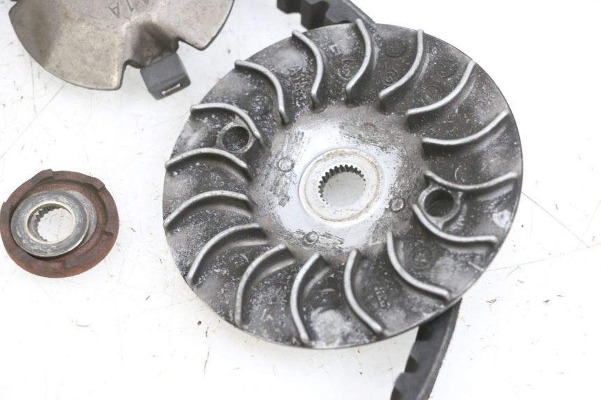 photo de WARIATOR SYM ORBIT III 3 4T 50 (2021 - 2025) - Szczegóły charakterystyczne