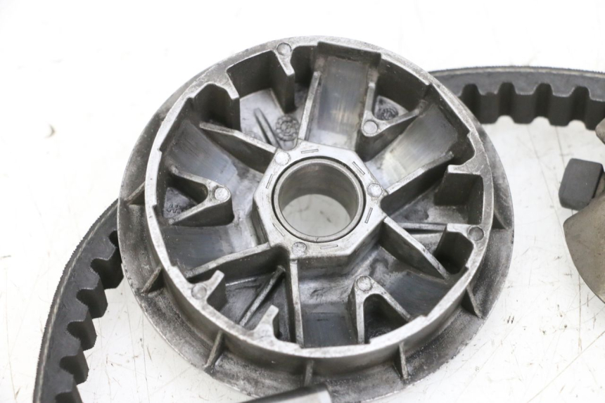 photo de WARIATOR SYM ORBIT III 3 4T 50 (2021 - 2025) - Widok z bliska