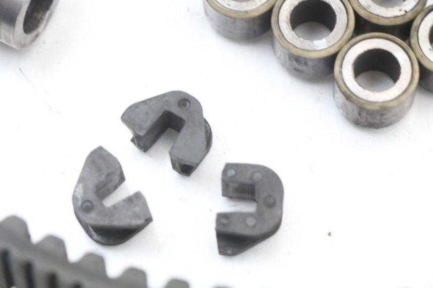 photo de WARIATOR HONDA PCX (JF47) 125 (2012 - 2013) - Punkty mocowania