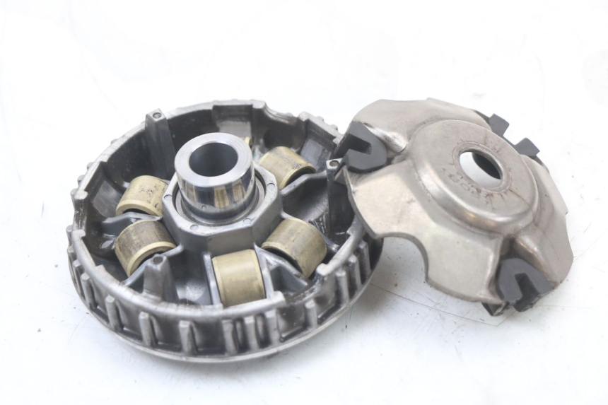 photo de WARIATOR PEUGEOT BELVILLE 125 (2017 - 2021) - Zbliżenie techniczne