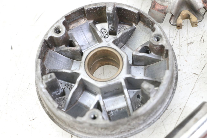 photo de WARIATOR PEUGEOT SPEEDFIGHT 3 LC 2T 50 (2009 - 2015) - Oznaczenia i referencje