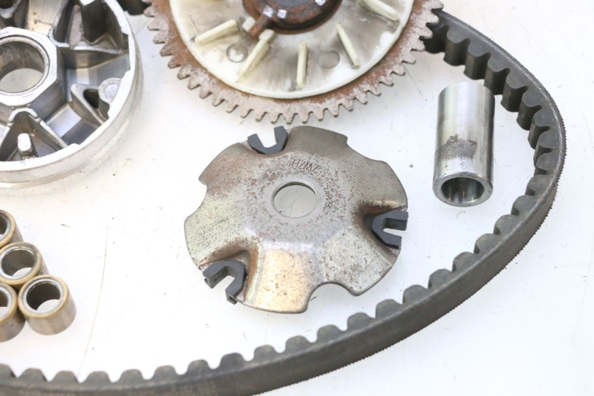 photo de WARIATOR JM MOTORS SANTANA 50 (2014 - 2023) - Zbliżenie komponentów