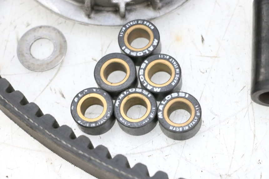 photo de WARIATOR PEUGEOT SATELIS 125 (2013 - 2018) - Stan powierzchni