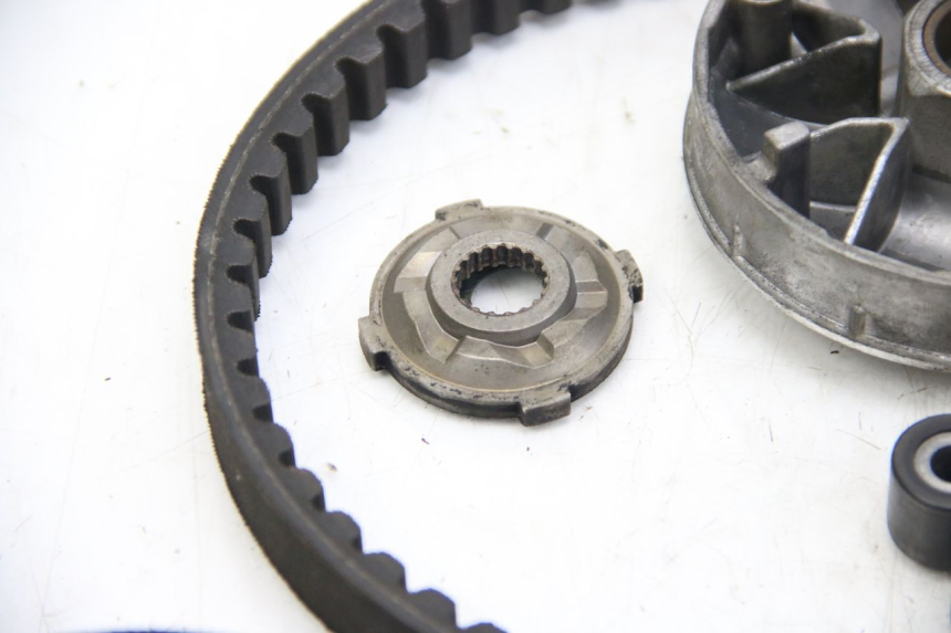 photo de WARIATOR APRILIA SCARABEO 4T 50 (2009 - 2017) - Punkty mocowania