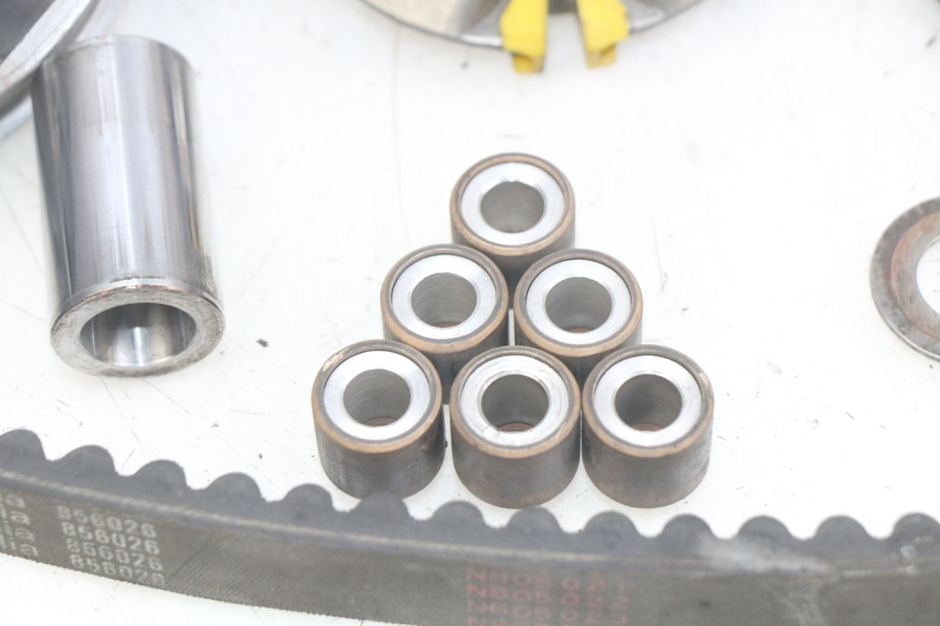 photo de WARIATOR APRILIA SCARABEO LIGHT 125 (2007 - 2011) - Stan powierzchni