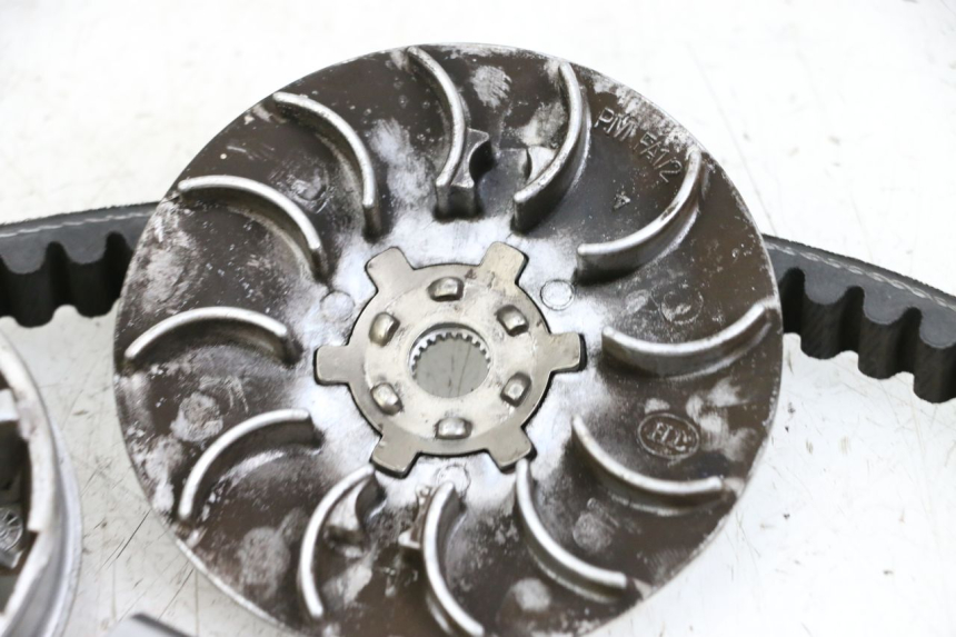 photo de WARIATOR PEUGEOT SPEEDFIGHT 4 2T 50 (2015 - 2019) - Stan powierzchni