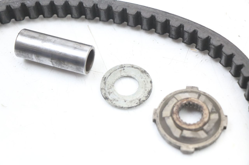 photo de WARIATOR APRILIA SR CARB LC 2T 50 (2004 - 2012) - Stan powierzchni