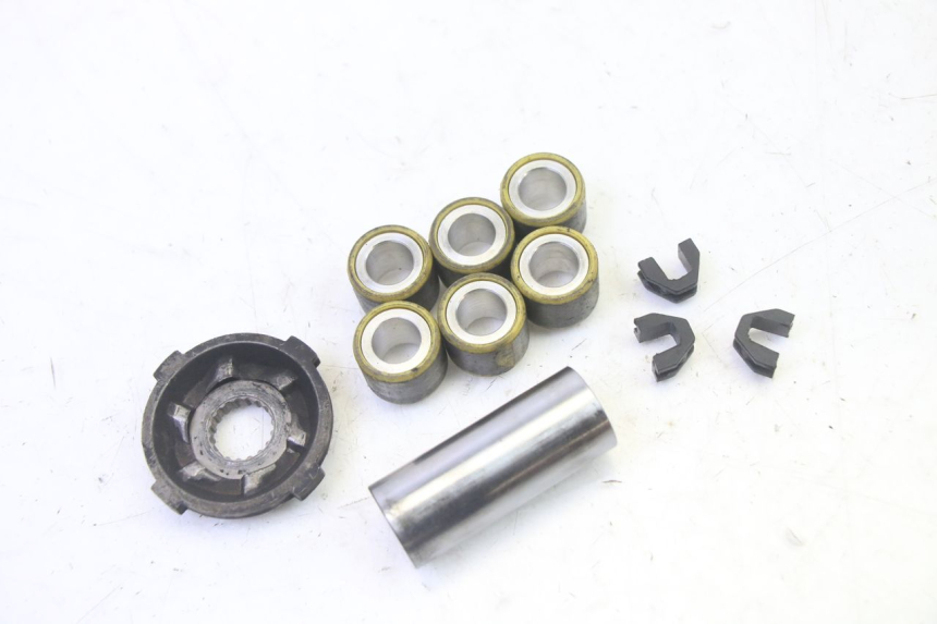 photo de WARIATOR APRILIA SR R 2T LC 50 (2018 - 2021) - Widok ogólny