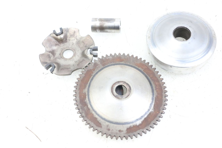 photo de WARIATOR VASTRO STREET X 4T 50 (2016 - 2021) - Zbliżenie techniczne