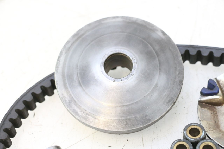 photo de WARIATOR PEUGEOT TREKKER 50 (1995 - 2004) - Zbliżenie techniczne
