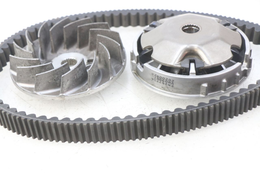 photo de WARIATOR PIAGGIO VESPA GTS IGET ABS 125 (2017 - 2023) - Szczegół części