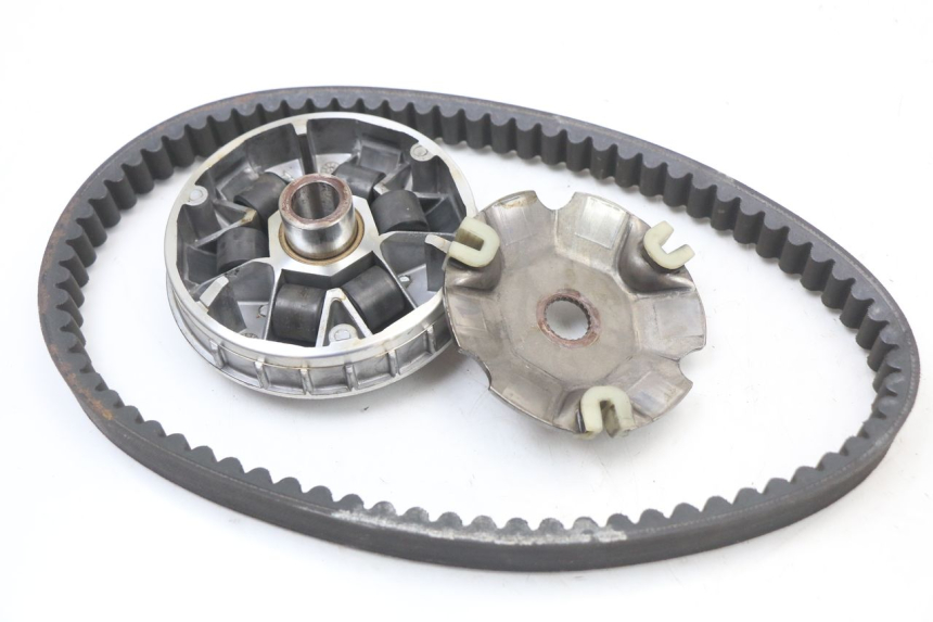 photo de WARIATOR PIAGGIO VESPA LX 125 (2005 - 2010) - Zbliżenie techniczne