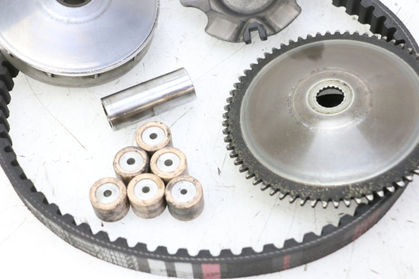 photo de WARIATOR PIAGGIO VESPA S 2T 50 (2007 - 2014) - Zoom stanu zużycia