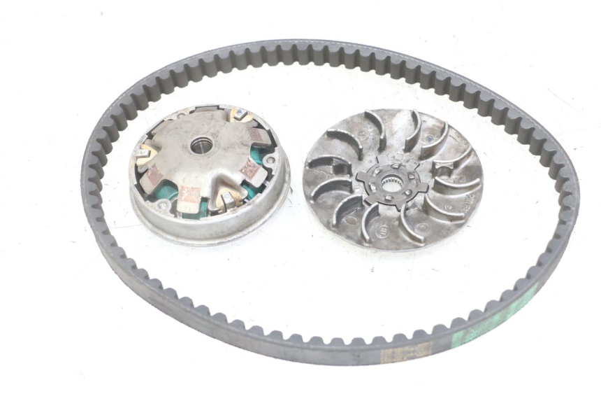 photo de WARIATOR PEUGEOT VIVACITY NEW 2T 50 (2008 - 2017) - Zoom stanu zużycia