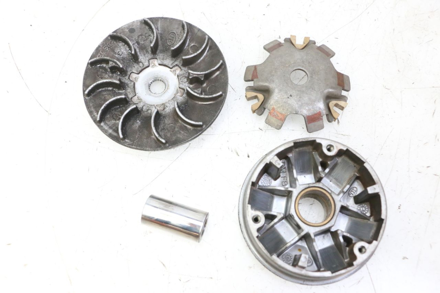 photo de WARIATOR PEUGEOT VIVACITY NEW 2T 50 (2008 - 2017) - Widok główny