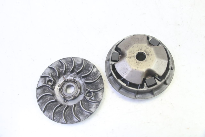 photo de WARIATOR PEUGEOT VIVACITY NEW 4T 50 (2008 - 2017) - Zoom stanu zużycia