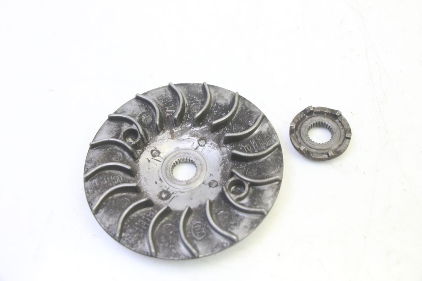 photo de WARIATOR PEUGEOT VIVACITY NEW 4T 50 (2008 - 2017) - Inny kąt widzenia