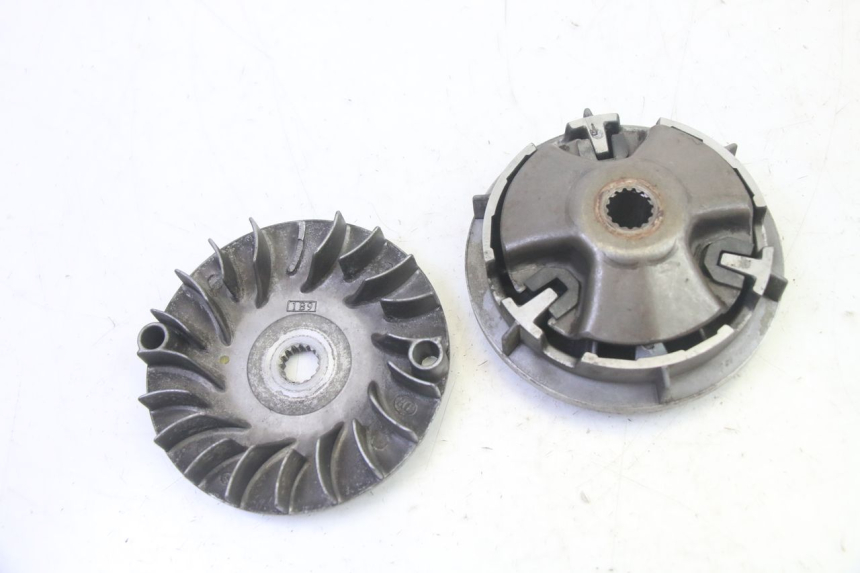 photo de WARIATOR YAMAHA X-MAX XMAX 125 (2010 - 2013) - Zbliżenie techniczne