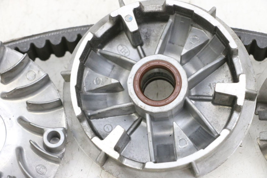 photo de WARIATOR YAMAHA XMAX X-MAX 125 (2006 - 2009) - Widok z bliska