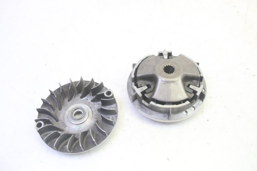 photo de WARIATOR YAMAHA XMAX X-MAX 125 (2006 - 2009) - Zbliżenie techniczne