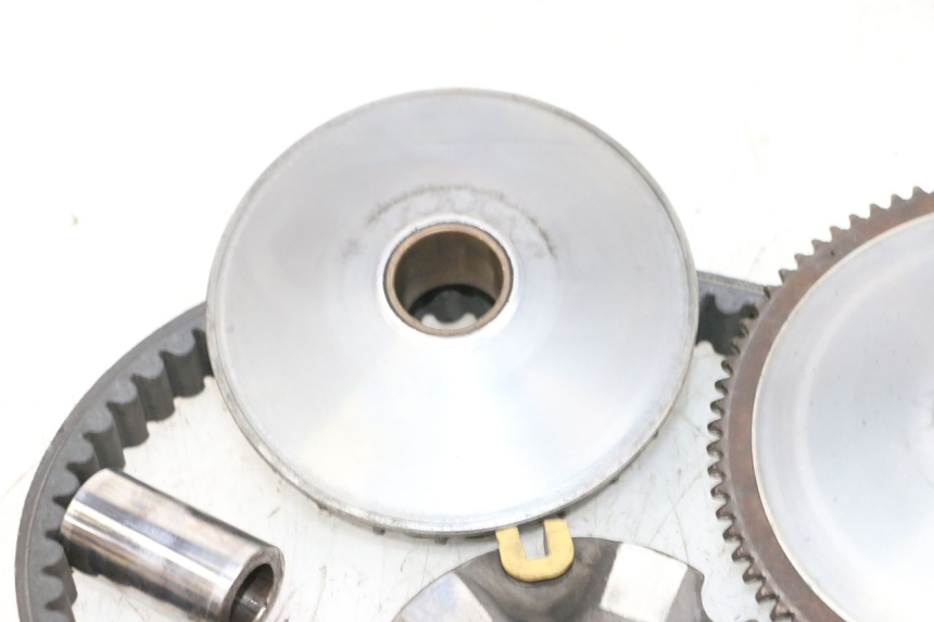 photo de WARIATOR PIAGGIO X8 125 (2004 - 2007) - Zbliżenie techniczne