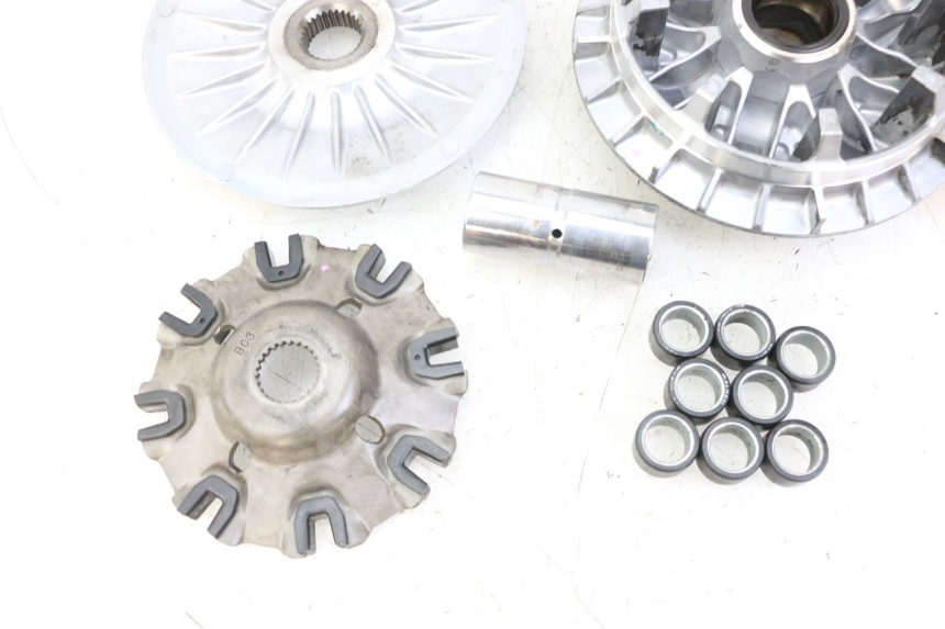 photo de WARIATOR YAMAHA YP T-MAX TMAX 530 (2017 - 2020) - Szczegóły charakterystyczne