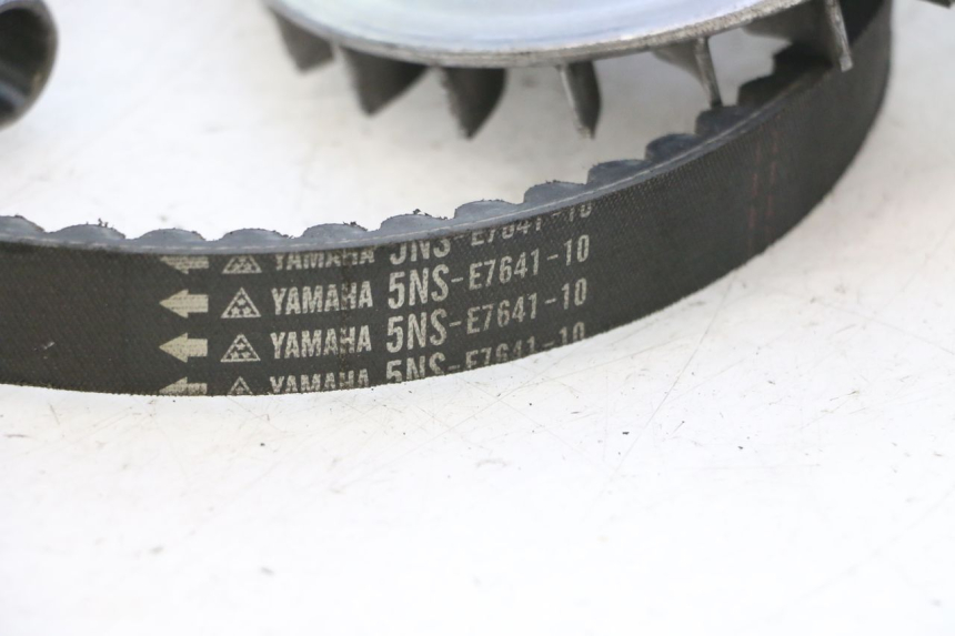 photo de WARIATOR YAMAHA YP MAJESTY 125 (1998 - 2001) - Inny kąt widzenia