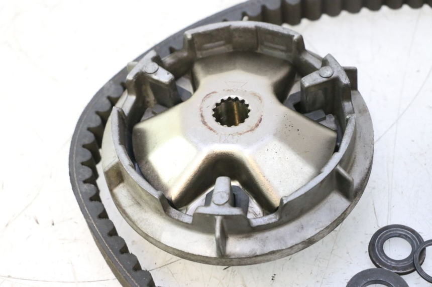 photo de WARIATOR YAMAHA YP MAJESTY 125 (2002 - 2006) - Zbliżenie techniczne