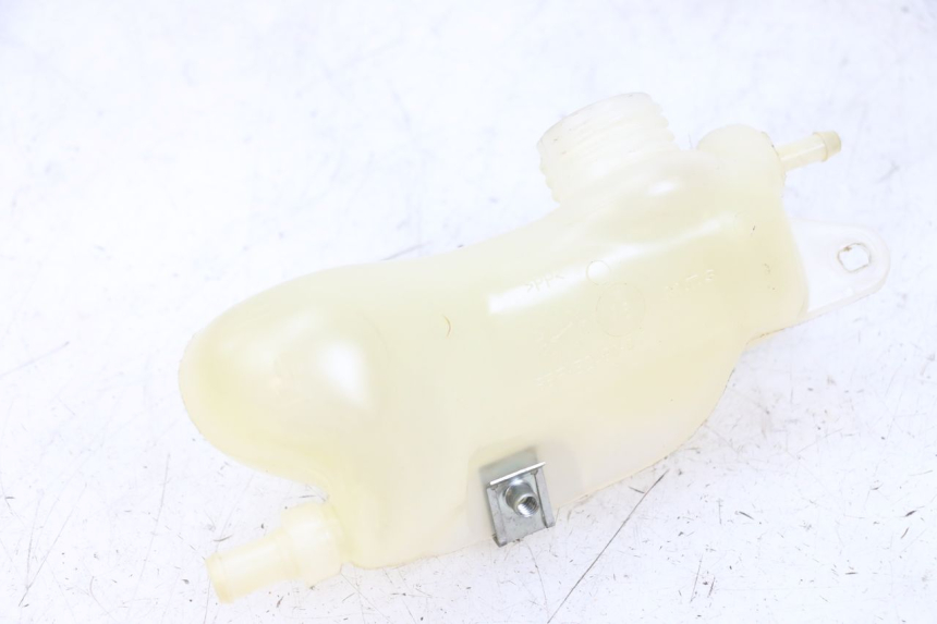 photo de Zbiornik wyrównawczy YAMAHA AEROX 2T 50 (2013 - 2017) - Zoom stanu zużycia