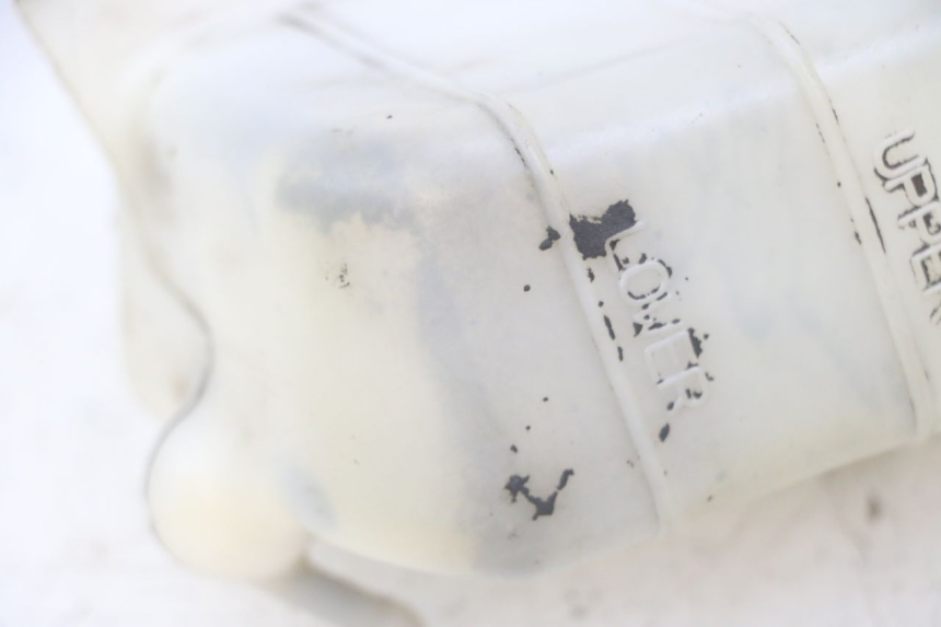 photo de Zbiornik wyrównawczy HONDA CBF 500 (2004 - 2007) - Inny kąt widzenia