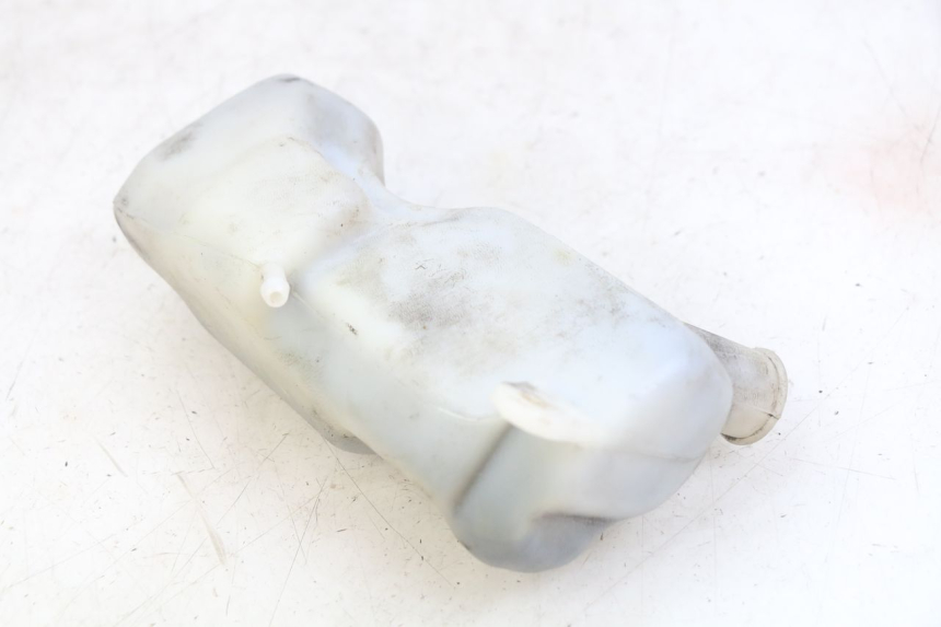 photo de Zbiornik wyrównawczy YAMAHA FZS FAZER 600 (1998 - 2001) - Zoom stanu zużycia