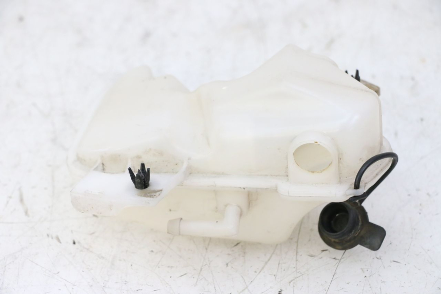 photo de Zbiornik wyrównawczy BMW G310 R 310 (2016 - 2020) - Zoom stanu zużycia