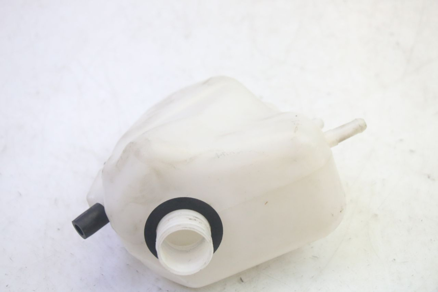 photo de ZBIORNIK WYRÓWNAWCZY SYM GTS EVO 125 (2009 - 2013) - Inny kąt widzenia