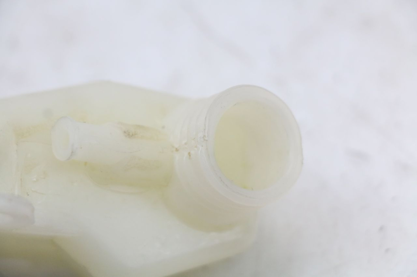 photo de Zbiornik wyrównawczy HUSQVARNA SVARTPILEN 401 (2018 - 2023) - Inny kąt widzenia