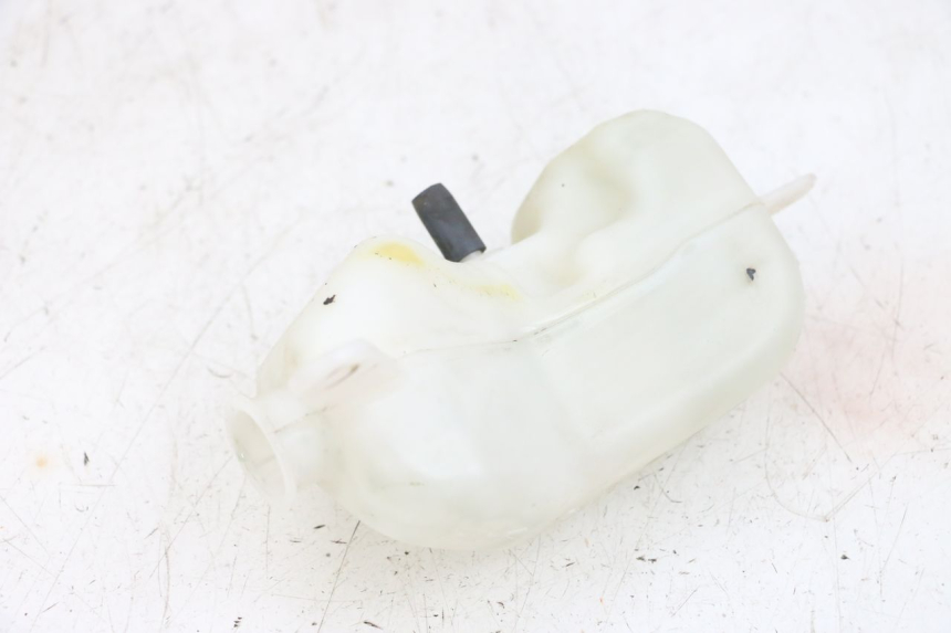 photo de Zbiornik wyrównawczy YAMAHA MT-07 MT07 ABS 700 (2018 - 2020) - Zbliżenie techniczne