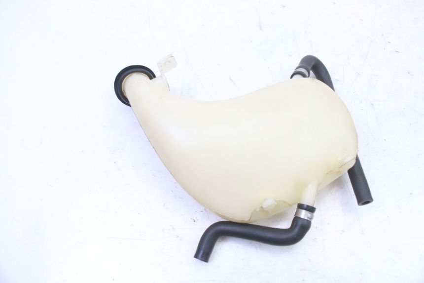 photo de Zbiornik wyrównawczy PIAGGIO NRG POWER PUREJET 50 (2018 - 2021) - Inny kąt widzenia