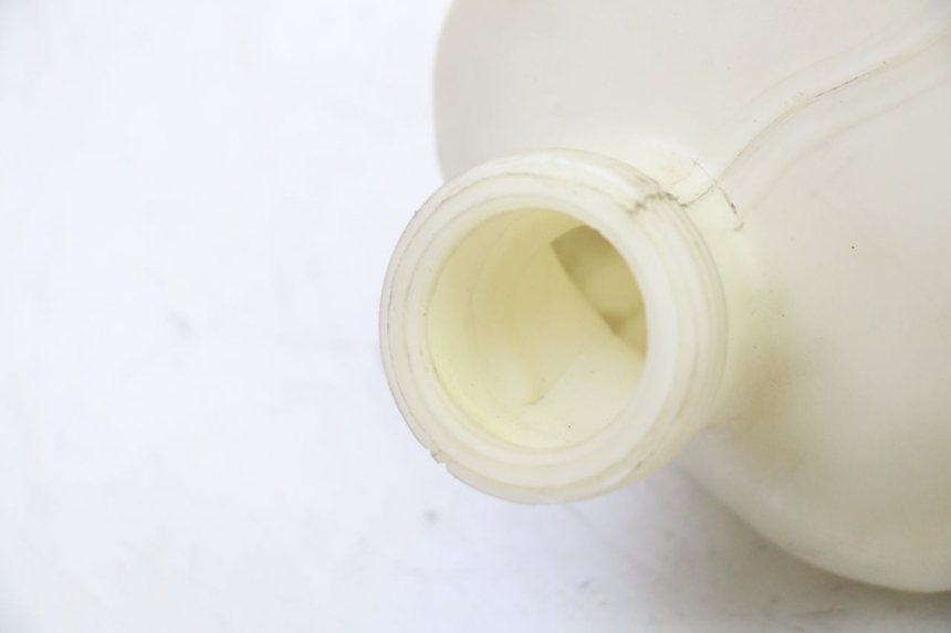 photo de Zbiornik wyrównawczy PEUGEOT SATELIS 125 (2006 - 2009) - Zoom stanu zużycia