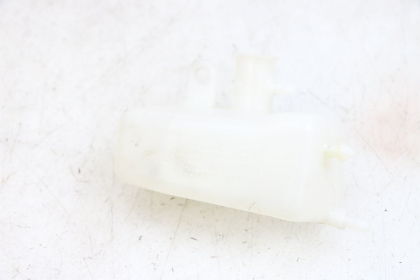 photo de Zbiornik wyrównawczy YAMAHA TRICITY 300 (2020 - 2024) - Inny kąt widzenia