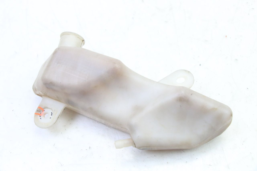 photo de Zbiornik wyrównawczy YAMAHA XMAX X-MAX 125 (2006 - 2009) - Inny kąt widzenia