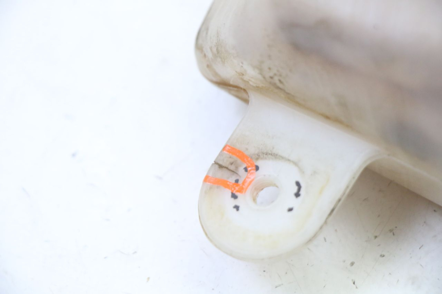 photo de Zbiornik wyrównawczy YAMAHA XMAX X-MAX 125 (2006 - 2009) - Zbliżenie techniczne