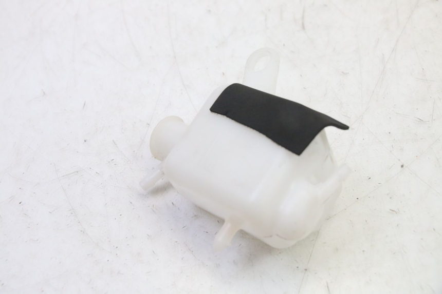 photo de Zbiornik wyrównawczy YAMAHA XMAX X-MAX 125 (2021 - 2025) - Zoom stanu zużycia