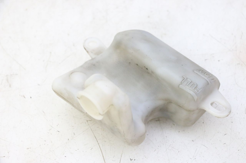 photo de Zbiornik wyrównawczy YAMAHA X-MAX XMAX 125 (2010 - 2013) - Inny kąt widzenia