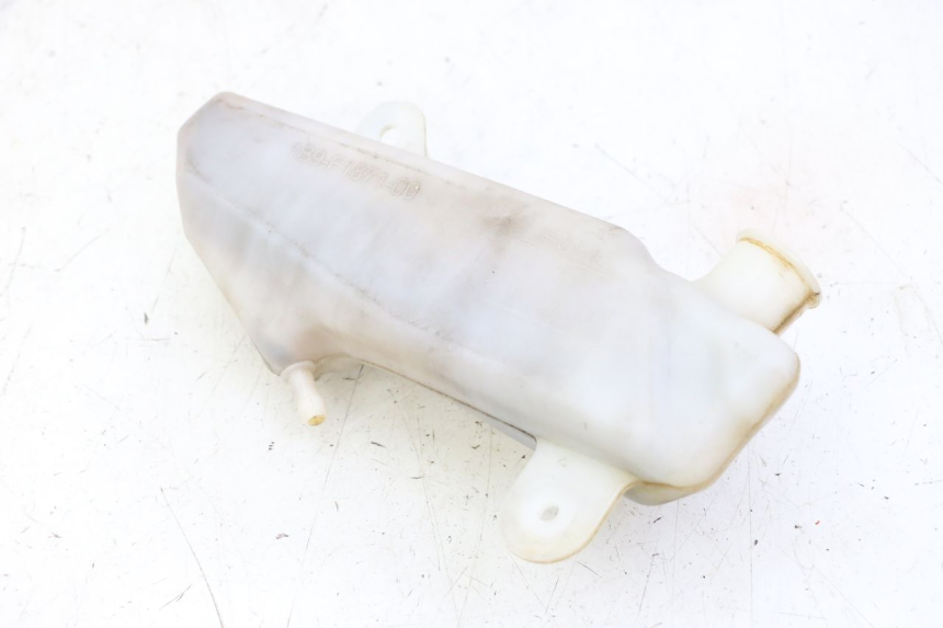 photo de Zbiornik wyrównawczy YAMAHA X-MAX XMAX 250 (2006 - 2009) - Zbliżenie techniczne