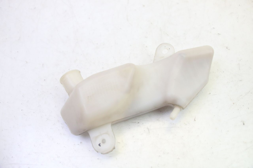 photo de Zbiornik wyrównawczy YAMAHA XMAX X-MAX 125 (2006 - 2009) - Inny kąt widzenia