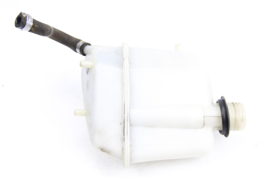 photo de Zbiornik wyrównawczy PIAGGIO XEVO - X EVO 125 (2007 - 2017) - Zbliżenie techniczne